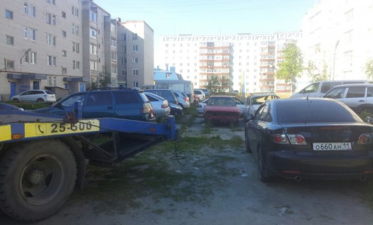 В Усинске начал работу эвакуатор