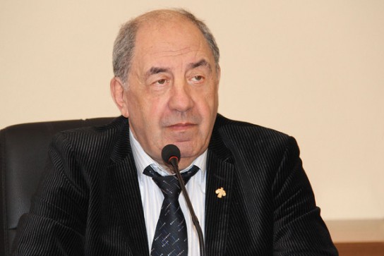 Игорь Шпектор: «Наказывать нужно тех, кто срывает график переселения из аварийного жилья»