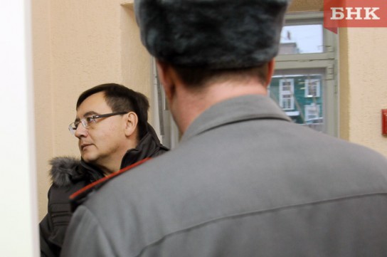 По мнению адвоката Олега Казарцева, обвинение пытается опорочить имя заместителя главы Республики Коми