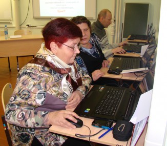 Старшее поколение выбирает …компьютер
