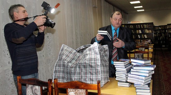 Книжный костер в Заполярье оказался журналистской уткой?