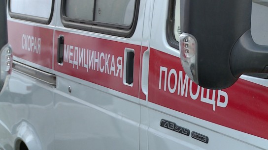В Усинске из окна выпала женщина
