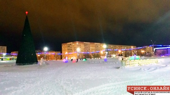 Усинск строит ледовый городок и устанавливает многоразовую горку  