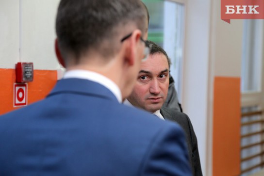 Муниципалитетам Коми поручено решать вопрос сноса аварийного жилья